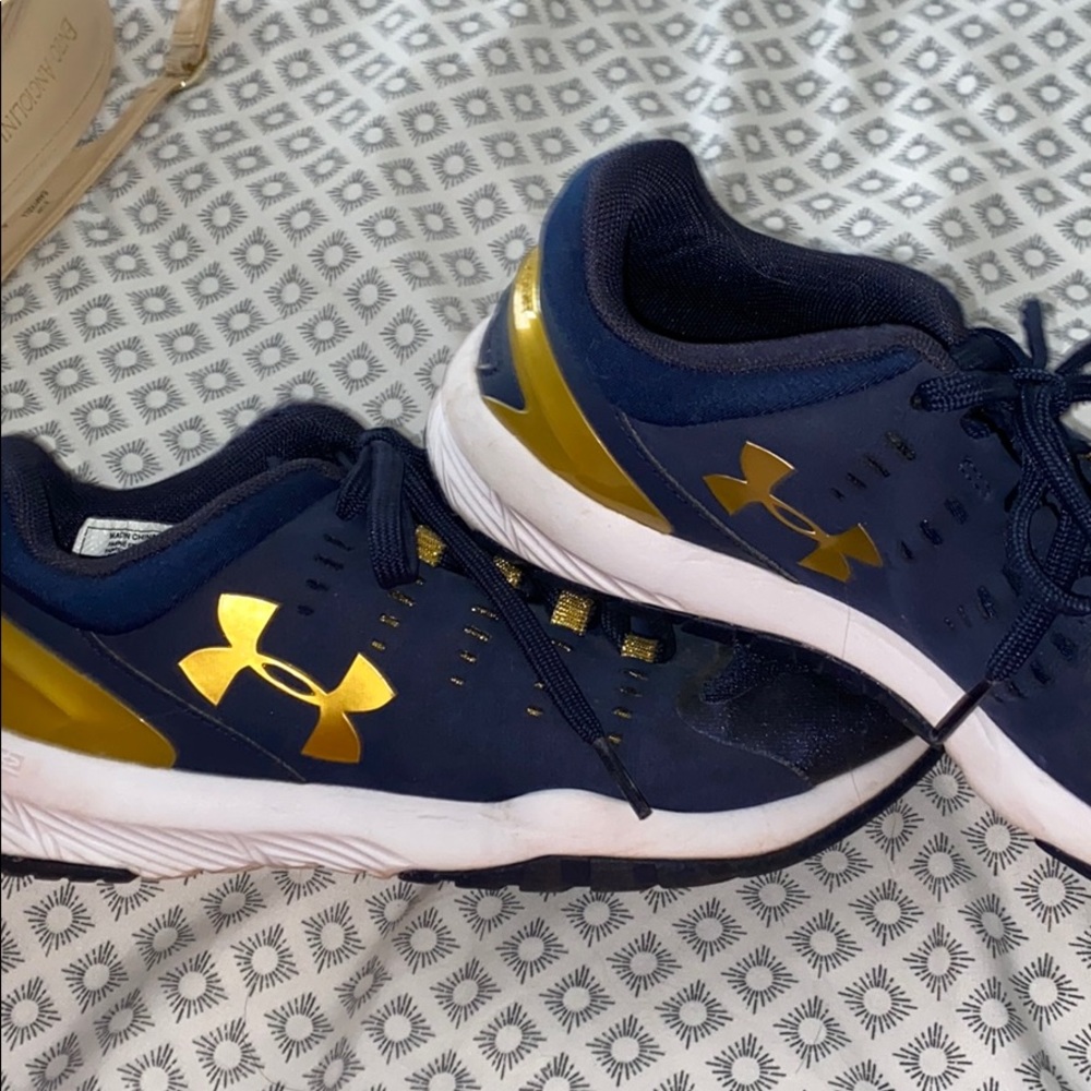 under armour tennis shoes